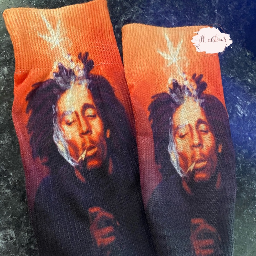 Feel the Vibe Socks